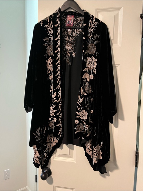Johnny Was Sweaters - Johnny Was Black Velvet Open-Front Embroidered Kimono